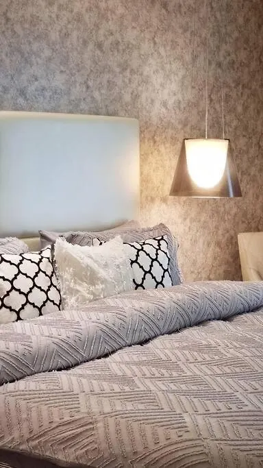 Luxury Paramount Hotel Apt B666 Dubai